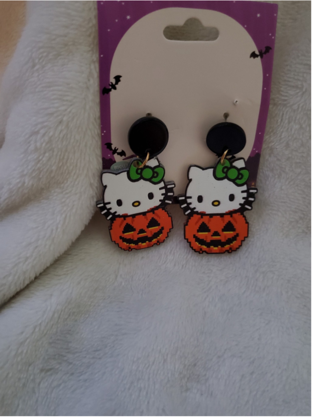🎃Hello Kitty Pumkin Earrings- OH what a delight or a fright 😱